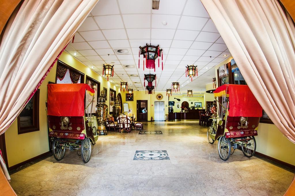 Hotel Pekin Wladyslawowo Luaran gambar